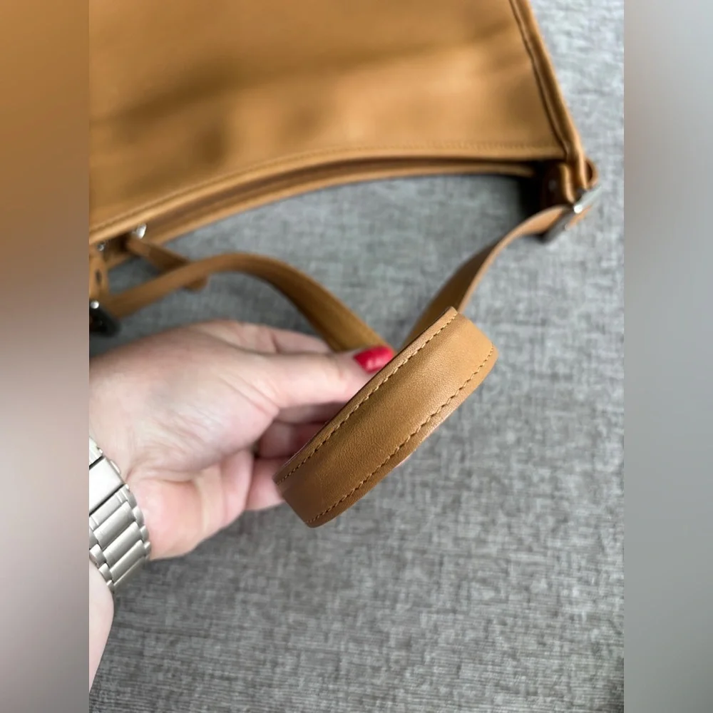 Vintage Coach Andrea, Tan - Picture 8 of 16